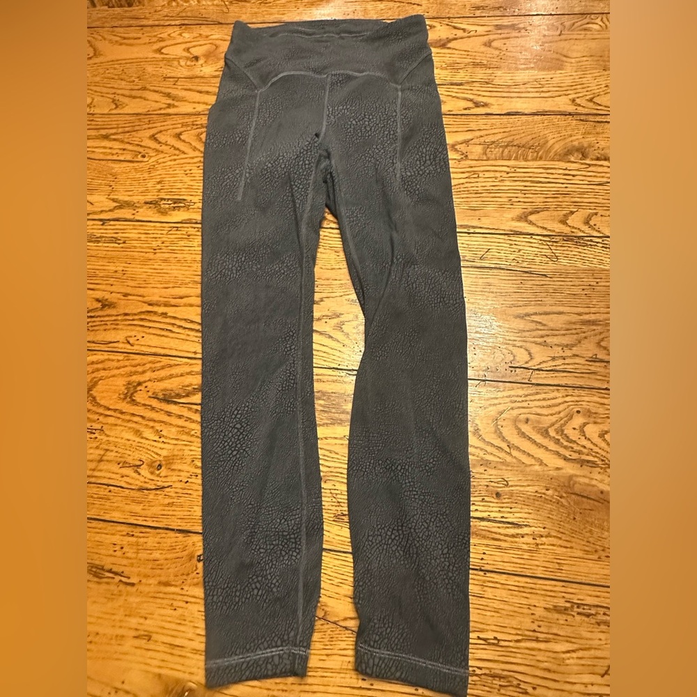 Lululemon leggings sz 4